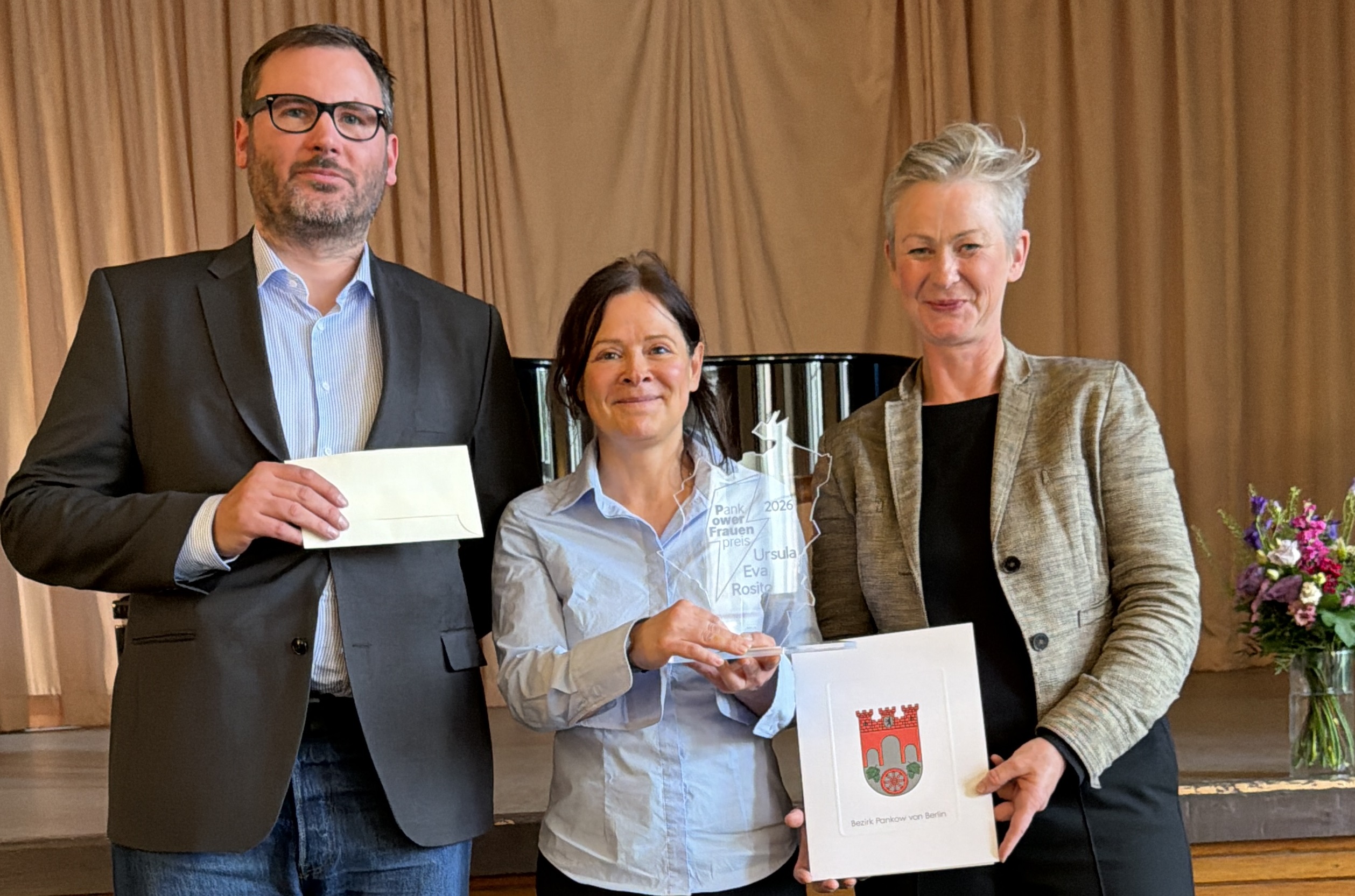 v.l.: Dr. Oliver Jütting, Ursula Eva Rosito und Dr. Cordelia Koch (Foto: BA Pankow)